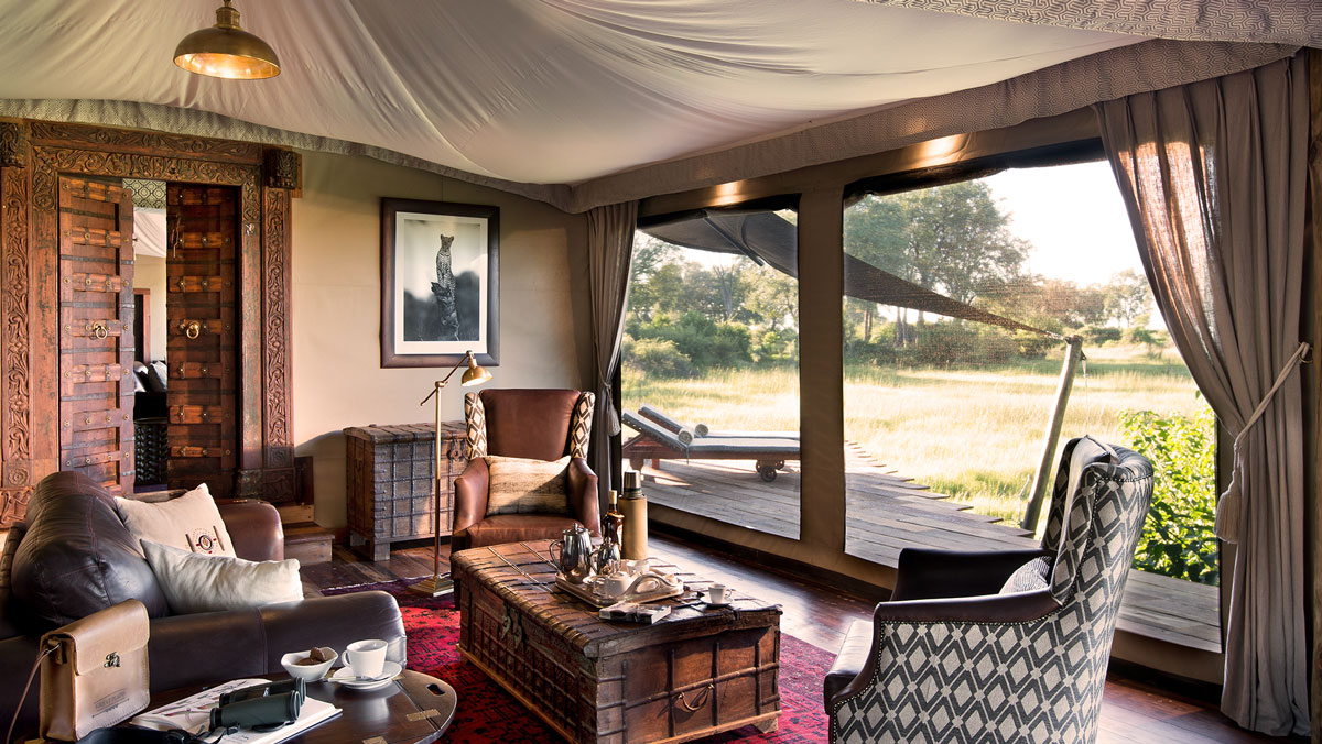 Lounge area at Duba Plains suite