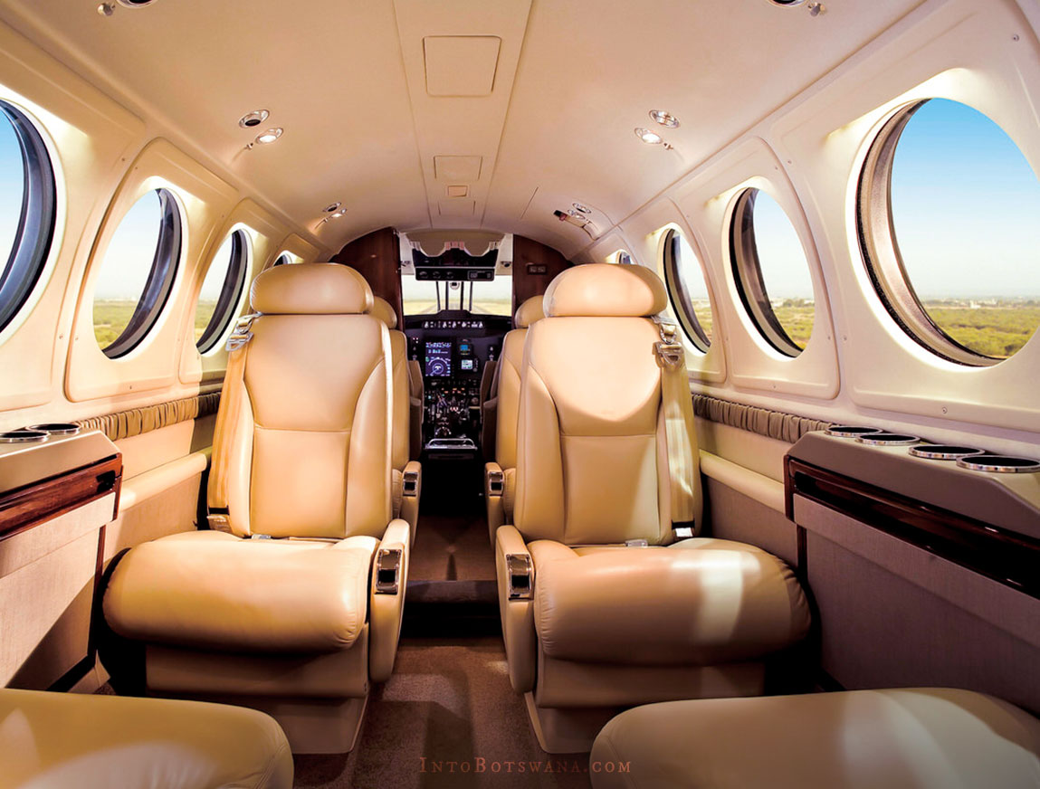 Twin-engined turboprop Beechcraft King Air B200